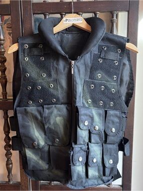 Black Padded Collar Tactical Multi Pocket Gothic Cosplay Zip Vest One Size